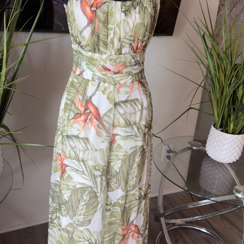 Floral Print jumpsuit - Picture 9 of 10
